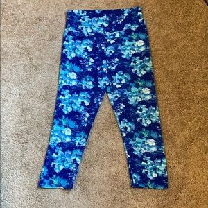 Blue Printed Capri Leggings